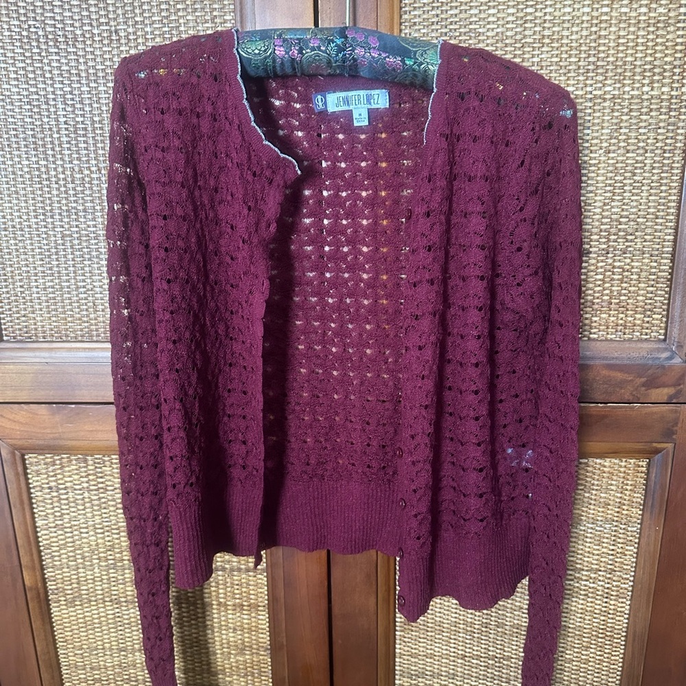 Jennifer Lopez Wine-colored, maroon crochet-look Shrug, Cardigan. Size: Medium